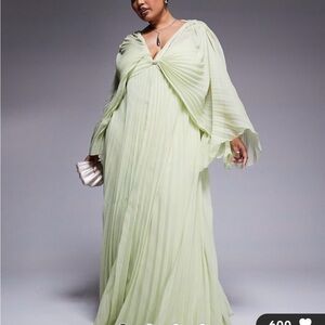 Flowy Wedding Guest Maxi dress Brand New